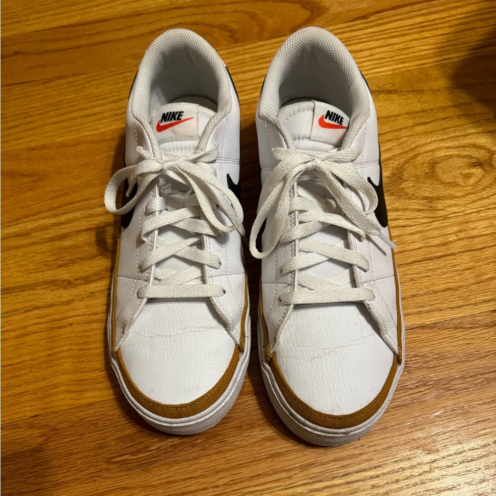 NIKE WOMENS COURT LEGACY LIFT SNEAKER - WHITE